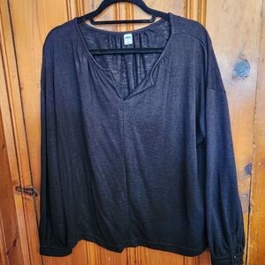 Long-sleeve black Old Navy blouse